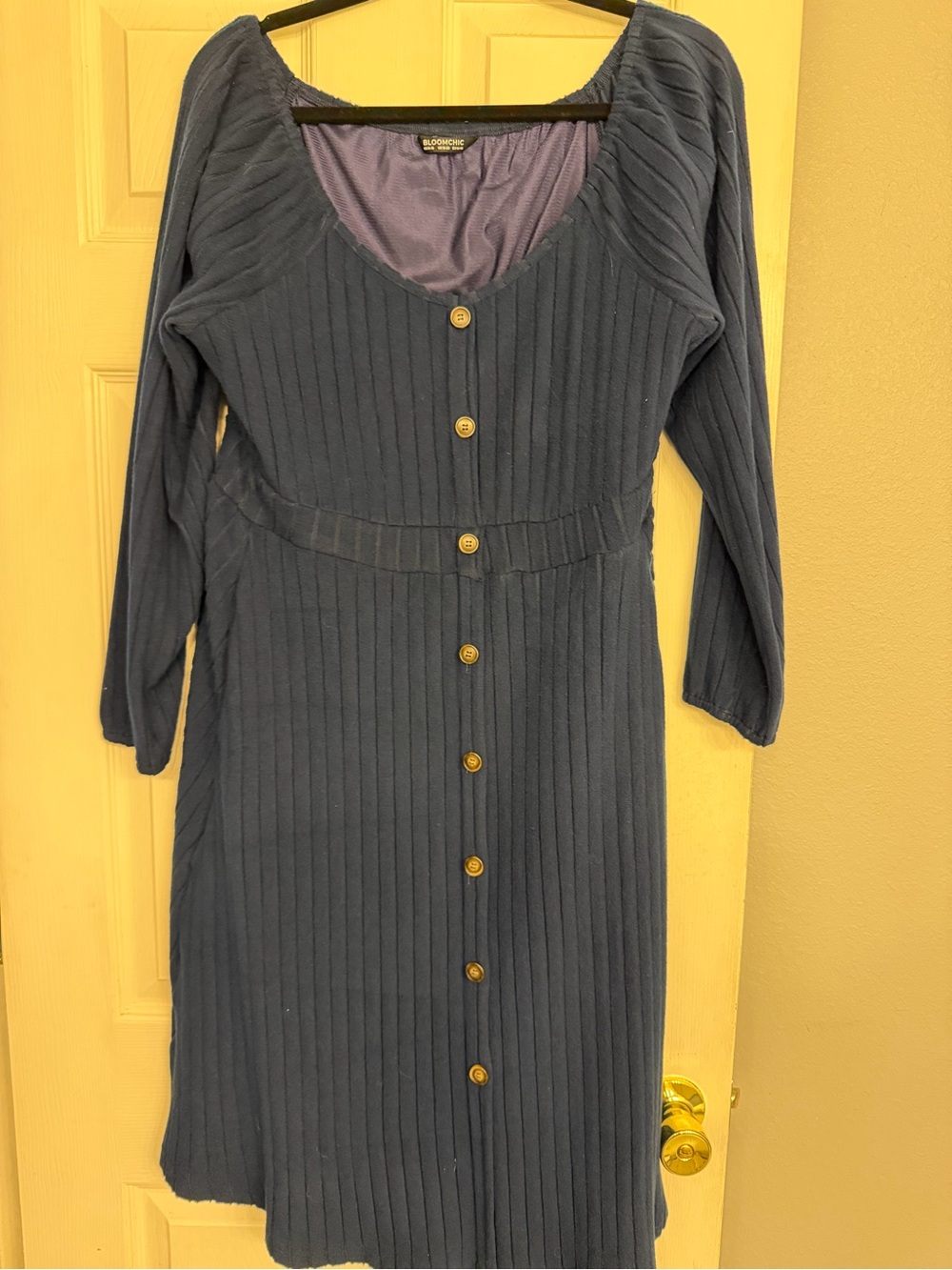 BloomChic Navy Ribbed Button-Front Midi Dress